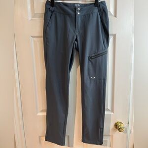 Oakley Women’s Sierra pants size 6